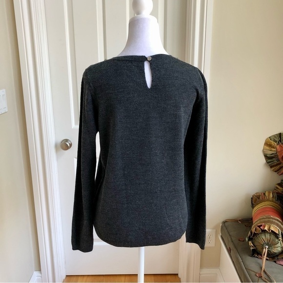 Cynthia Rowley Sweater Merino Wool Gray with Rhinestone Neckline (M) - Picture 4 of 7